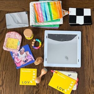 Lovevery Colorful Learning Toy Set-The Charmer 3-4 months